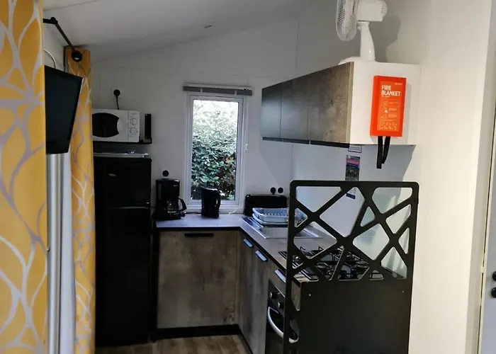 Kokua Mobils Homes Residentiels 5 Etoiles Κάμπινγκ *